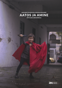 Aatos ja Amine dokumenttielokuvan kansikuvassa poika punaisella viitallaan.