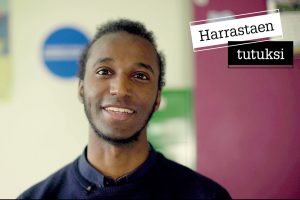 Hankkeen työntekijä Liban Sheikh.