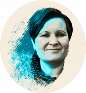Riikka Jalosen kasvokuva, jossa on graafisia elementtejä.